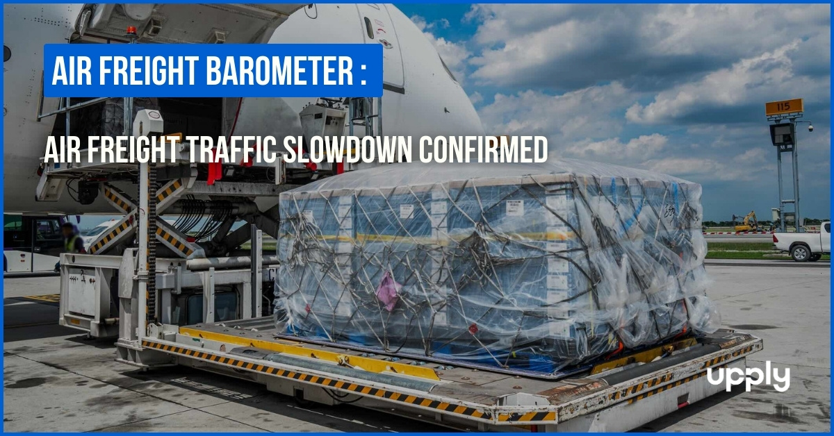 loading_aircraft_pallets