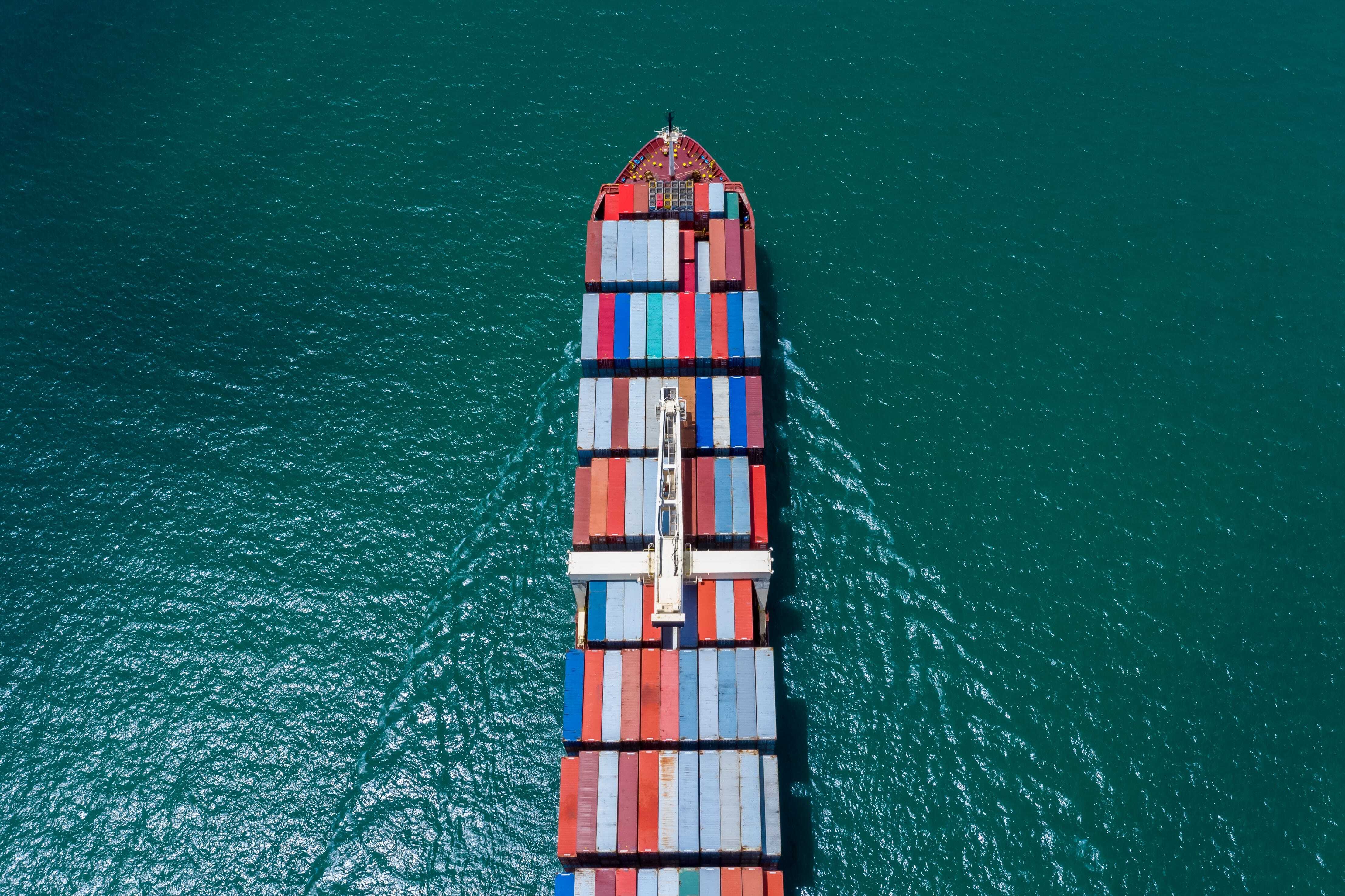 containers-carriers-bridge