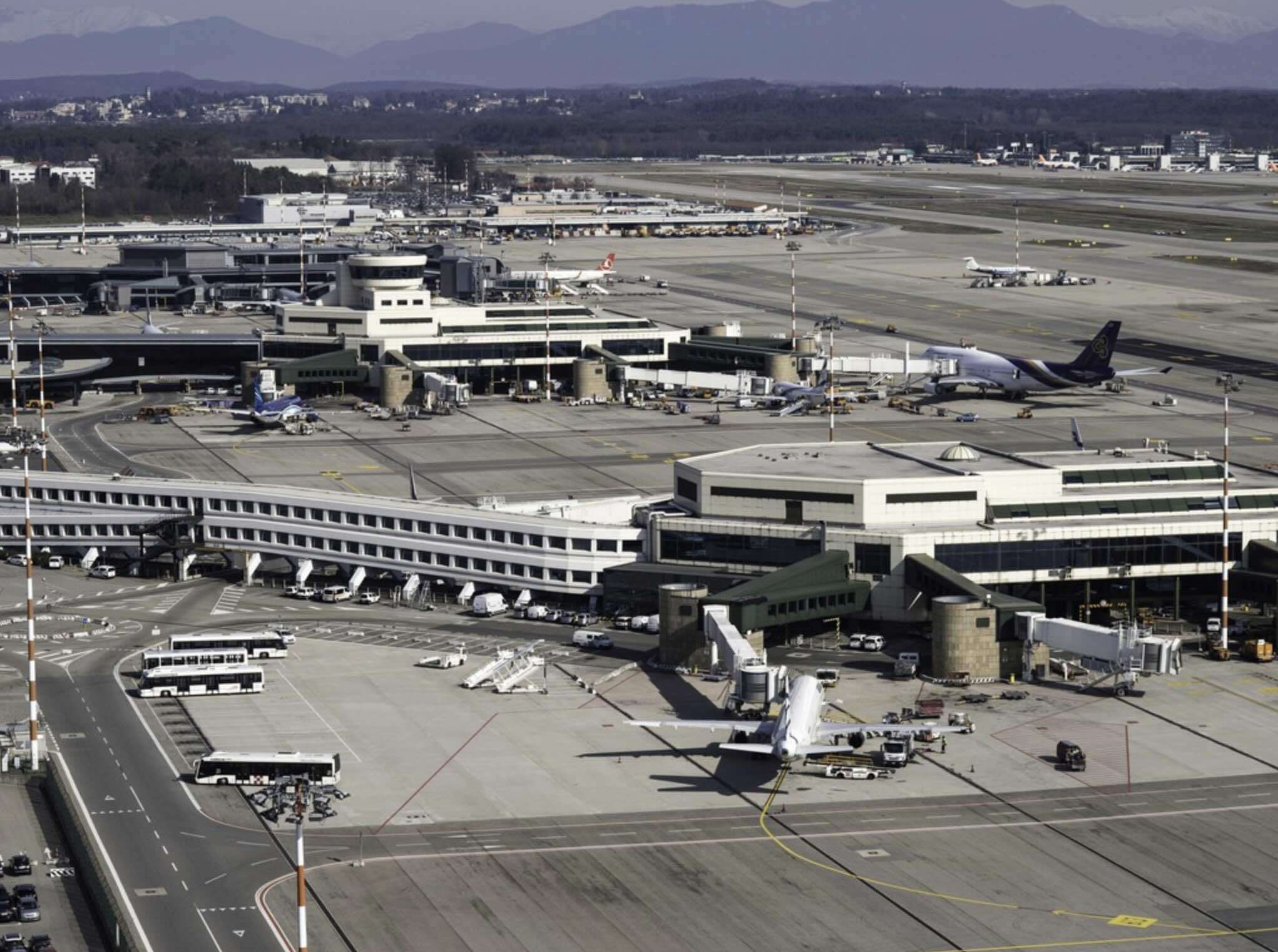 vue-du-tarmac-de-l-aéroport-de-Milan-Malpensa