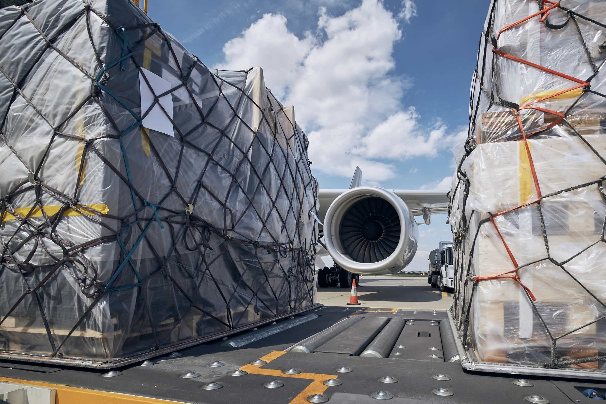 Air cargo: growth accelerates in May